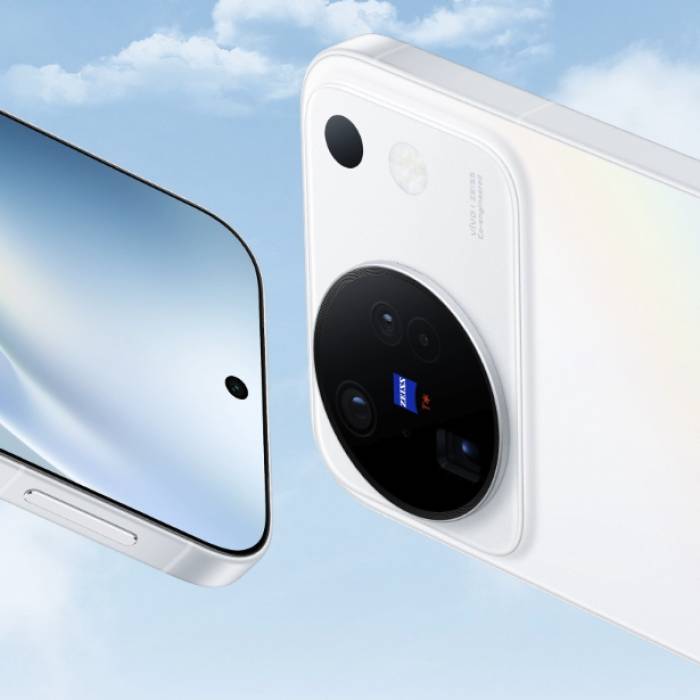 Vivo X500 TradingShenzhen — Schlank in der Hand