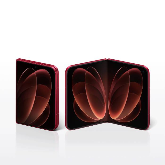 Xiaomi 18 Fold TradingShenzhen — Xiaomi Breaks the Foldable Standard